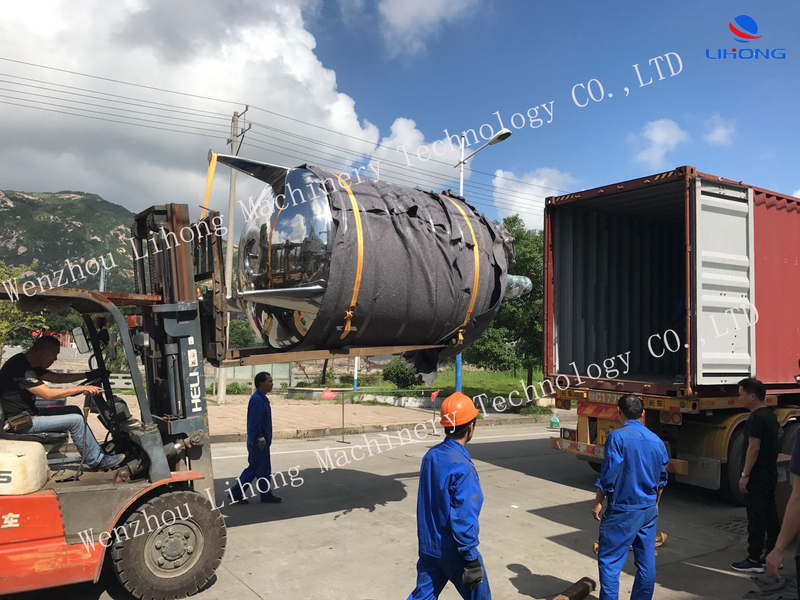 Container Loading Picture 4